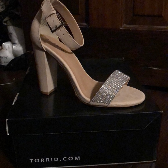 wide width rhinestone shoes